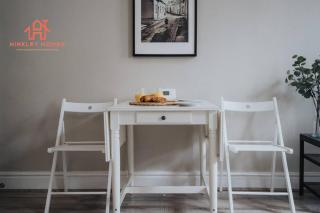 Open & Spacious Ground Floor Apartment - Sleeps 6 - Liverpool - 4
