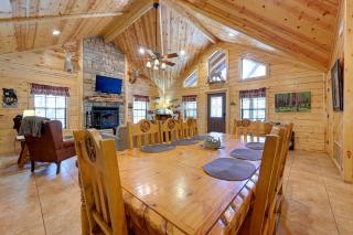 Broken Bow Cabin with Hot Tub and Deck - 4 Mi to Lake! - Broken Bow - 5