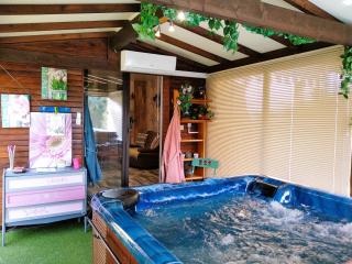 Gîte en pleine nature - Parc, Piscine, Jacuzzi - Brézilhac - 7