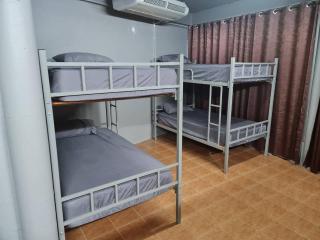 Almost Famous Hostel - Haad Rin - 4