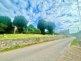 4 beautiful stone built barns sleeping 17 people - 5