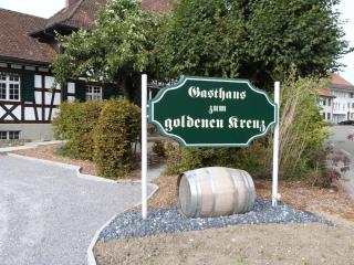Gasthaus zum Goldenen Kreuz - Rafz - 6