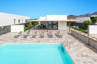 Villa Salvia by Villa Plus - Playa Blanca - 3