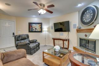 Englewood Apt with Patio in Denver Tech Center - Englewood - 9