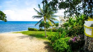 House of Erabo - Runaway Bay - 8