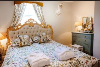 Whispering Place Georgian Grade II Sleeps 6 Adults 3 mins from Safari Park & Steam Train - 6