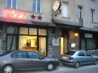 Logis Hôtel Restaurant de la Poste - Tarascon-sur-Ariège - 9