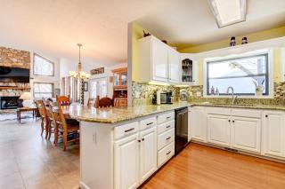 Stunning Maggie Valley Getaway with Decks, Fire Pit! - Maggie Valley - 2