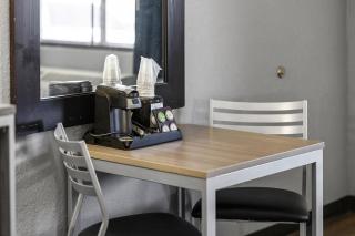 GreenTree Inn Prescott Valley - 9