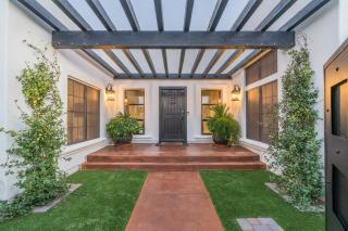 Wanderlust Oasis - Phoenix - 4