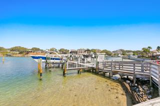 Dolphin Point 105A - 6