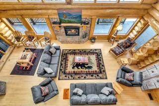 Rippling Stream, Hot Tub, pool table, WIFI, 1089 FREE tickets each paid day, Dollywood and More - Gatlinburg - 3