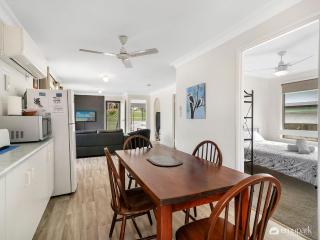 Sea Breeze On Archer! - Emu Park - 8