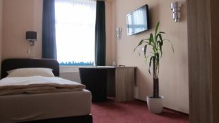 Hotel Spitzenhoernbucht - 8