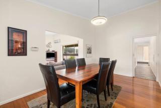 At the Hilltop - sleeps 10 - Belmont - 6