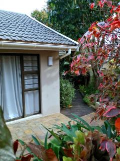 Suite 9- Deja' Blu Bed and Breakfast- East London - 5