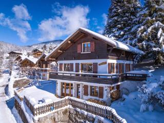 Chalet rénové avec sauna, cheminée, parking privé, WiFi, 5 chambres pour 12 personnes - FR-1-459-196 - La Clusaz - 0