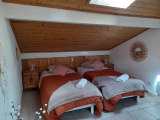 STUDIO LE MONT-CENIS, GARAGE pour motards et cyclistes, gare a 800m - Fourneaux - 9