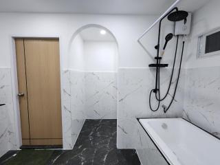 Boxsoon nimman 8 # 3beds 2bahts - Chiang Mai - 6