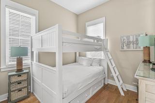 Shore Fun At Destin Pointe Resort - 4