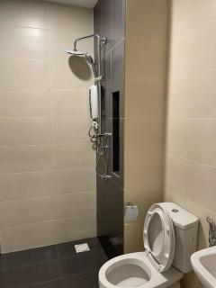 Family Units at Pacific Tower near Jaya One by ComfyAsia - Petaling Jaya - 2