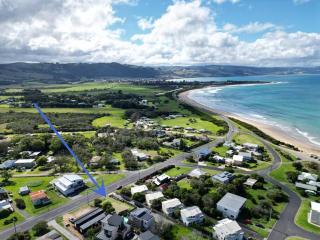 Beachfront Holiday Home - 4