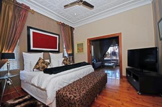 Saffron Guest House - 9