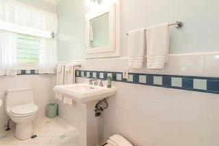Charming Hale Mokolea in Lanikai 2BR 2BA Full Kitchen - Kailua - 2