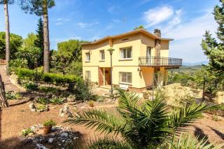 Catalunya Casas Elegant Mountain Villa just 30km to Barcelona - Corbera de Llobregat - 4