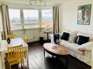A Skyhigh Stay for 2 in Vauxhall London - Londra - 4