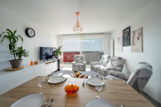Large and bright nest with a clear view of the sea - 9