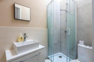 The Essence of Lodz (3) 15ppl Free Parking - 1