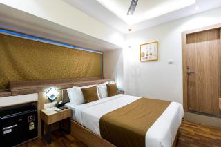Hotel Larmont Luxury - Mumbai - 1