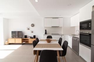 Global Properties, Apartamento para 5 personas con terraza y vistas a la piscina - 2