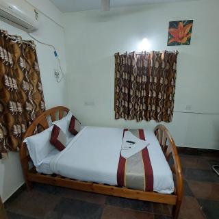 IRIS COMFORT INN BLOSSOM - Chennai - 3