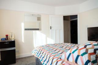 Exclusive 26 room - Ilford - 3