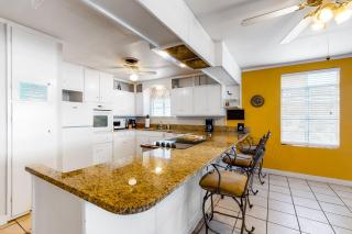 Sunny Days Lake Retreat - Main house & Casita B - Kingsland - 7