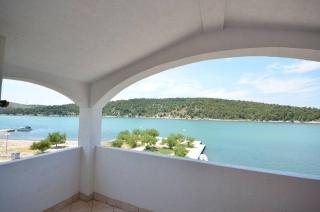 Apartments Zlatko - Jadrtovac - 0