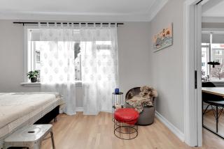 Modern & Cozy Downtown Apartment - Reykjavik - 5