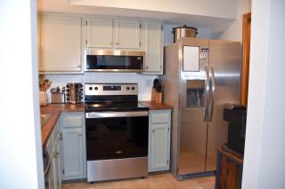 Cozy Mountain Getaway! Mountain views! 2 bed, 2 bath, Sleeps 6 - Gatlinburg - 7
