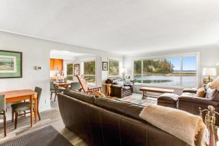 The Glen Cove Sand Spit & Guest Cottage - Gig Harbor - 6
