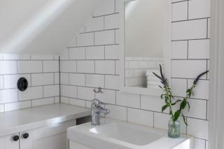 Bergs Gård & Hållsvikens Gård - Västerljung - 2