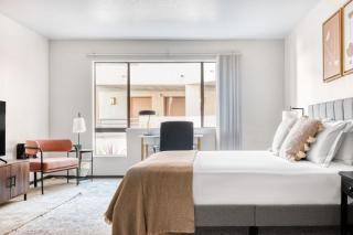 Studio City Studio w Gym Pool WD nr TJ WF LAX-627 - 0