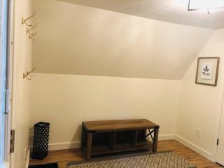 Newly renovated A-frame 5 Min walk to main street - Highlands - 6