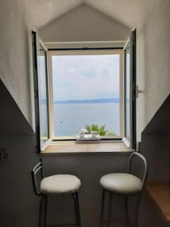Lucy seafront apartment - 6