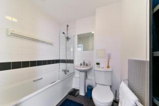 Luxe 1 bed flat 5 mins to Stratford - Free Parking - Londra - 3