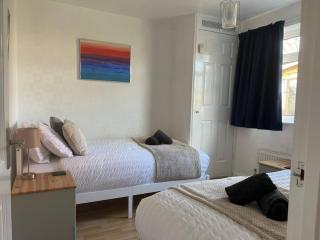 Luxury Super King Bed - Stratford-upon-Avon - 3