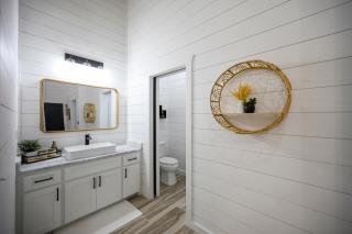 Sugar in the Pines - Luxury Honeymoon Cabin - 4