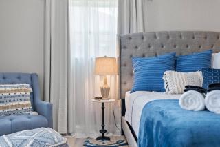 Tranquil Times a Serene 3BR Close to RJ Stadium with Screened Heated Pool, Outdoor Kitchen and Yard Chess - 3