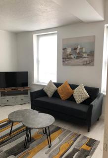 Spacious and Bright Town Centre Apartment - Ballycastle - 7